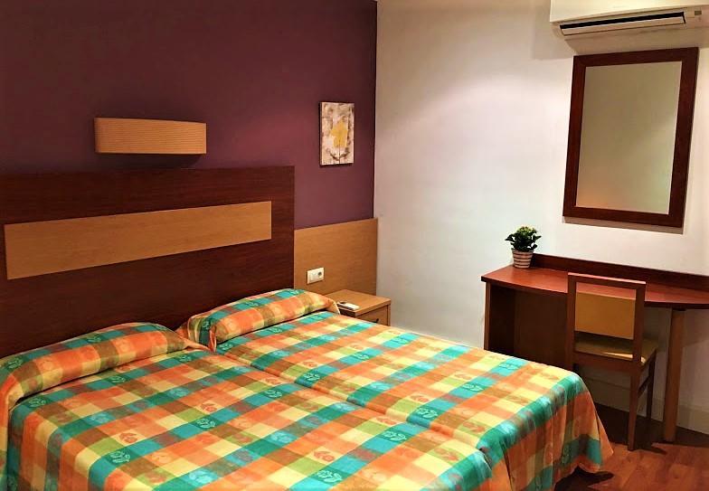 Hotel La Fonda Dels Pirineus Macanet De Cabrenys Ngoại thất bức ảnh