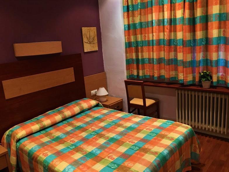 Hotel La Fonda Dels Pirineus Macanet De Cabrenys Ngoại thất bức ảnh